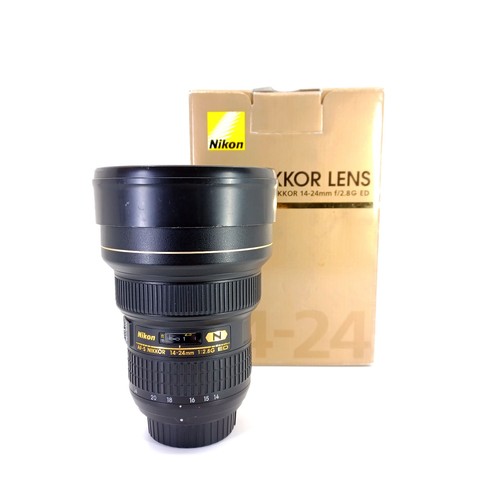 Nikon 2 8 g - 14-24/2,8, ed