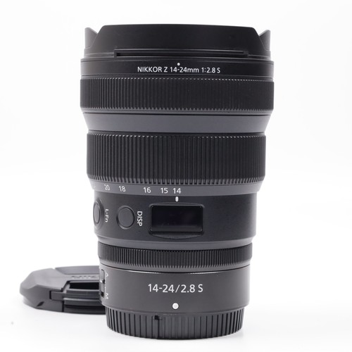 Nikon nikkor f 2 - z, f/2.8